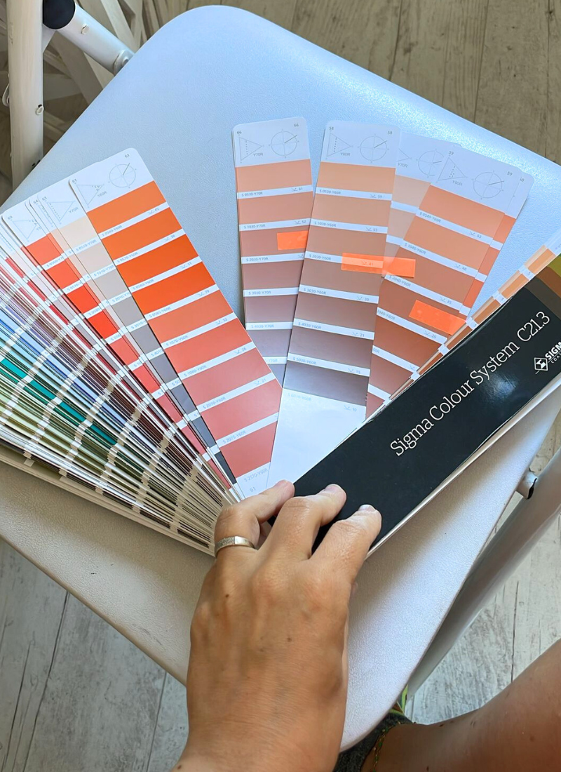 Mur repeint après erreur de couleur à Andernos