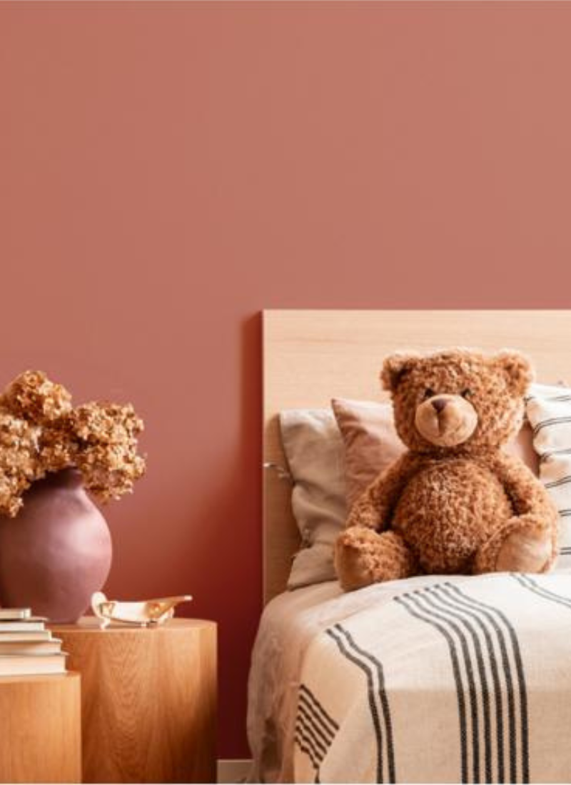 Mur repeint après erreur de couleur à Andernos